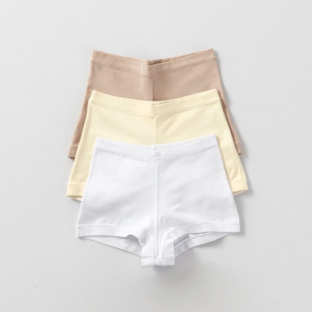 Leonisa. Simply Comfortable 3-Pack Stretch Cotton Boyshort Panties